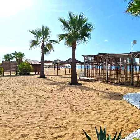 Apartament Veranda Paralia Ofriniou *